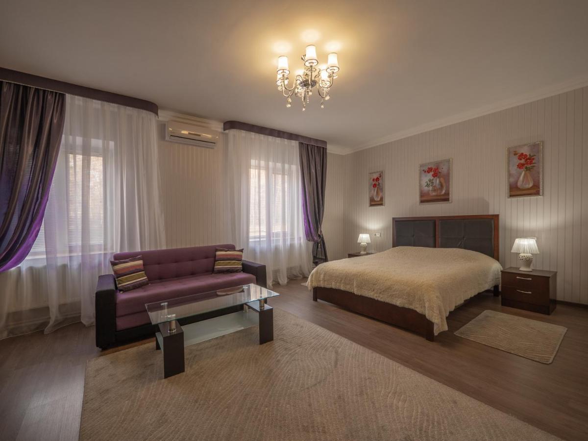 Vila Bomond Hotel Edinet Buitenkant foto